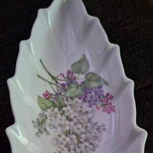 Porcelain Leaf Shaped Trinket Candy Dish from Old Nuremberg, Bavaria, Germany EC